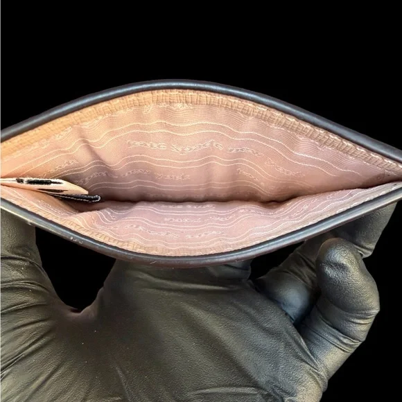 Kate Spade Card Holder (A424) - Picture 3 of 3